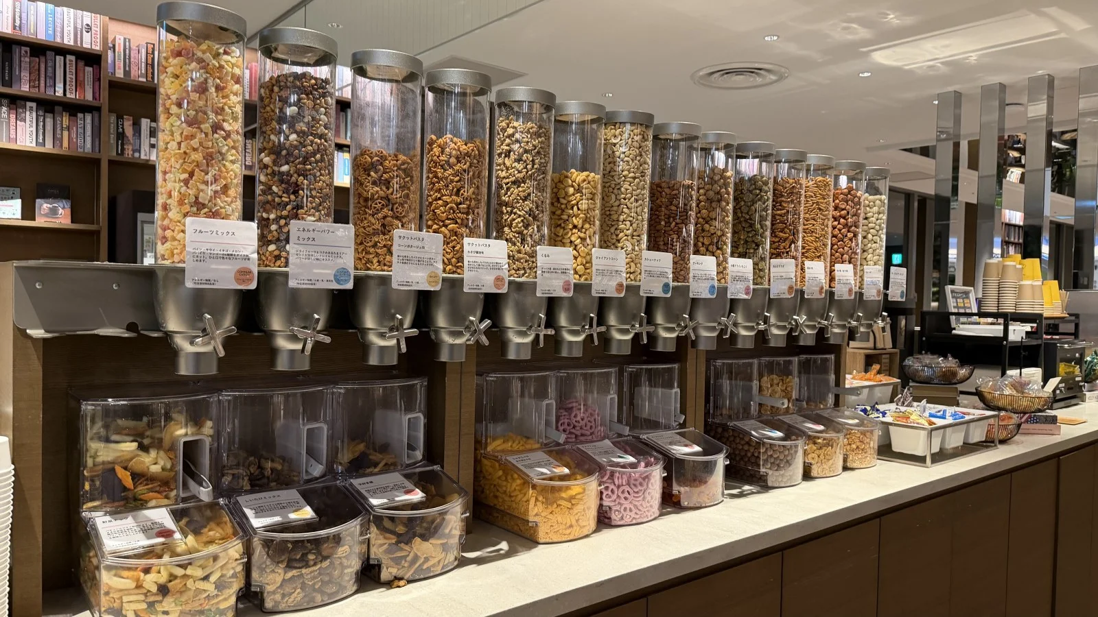 【丸の内TSUTAYAシェアラウンジ】飲み物・食べ物・雰囲気をレポ